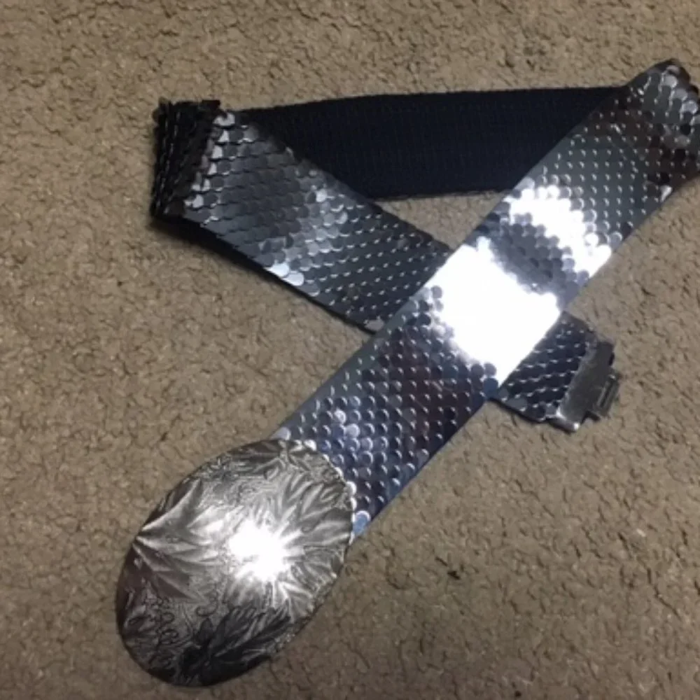 VTG 90's Shiny Silver Metal Reptile Scale Stretch Elastic Belt Silver Buckle